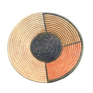 African 16" Wall Basket Rowanda Woven Fruit  Bread Bowl Sisal Centerpiece